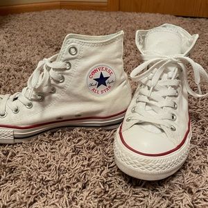 Converse White High Top Chuck Taylor